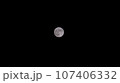 月 107406332
