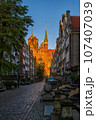 Sunrise At Mariacka Street In Old Town Of Gdansk 107407039