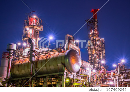三重県　四日市市　工場夜景　石原町 107409243