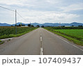 北海道紋別郡湧別町にて撮影　まっすぐな道 107409437