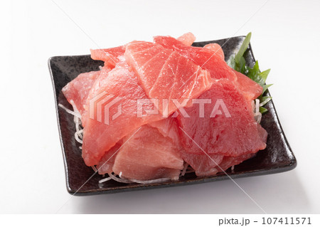 まぐろの切り落とし 107411571