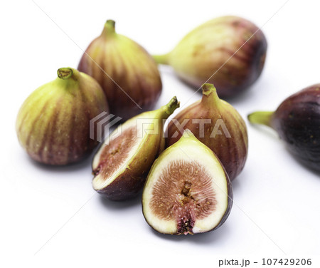 やわらかい完熟 いちじく(無花果)イチジク 白バック 果物 果実 やわらかい完熟 いちじく(無花果)イチジク 白バック 果物 果実 107429206