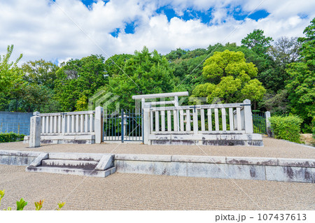 大阪府藤井寺市　第二十四代仁賢天皇　埴生坂本陵 107437613