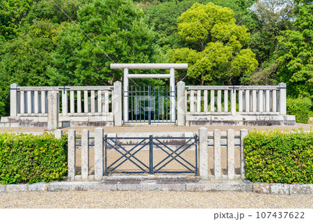 大阪府藤井寺市　第二十四代仁賢天皇　埴生坂本陵 107437622