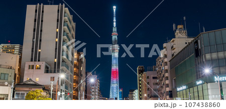 「東京都」東京スカイツリー　「日の丸」をイメージした特別ライトアップ 107438860