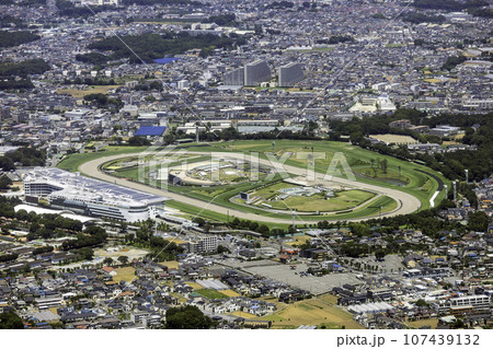 中山競馬場付近を空撮 中山競馬場付近を空撮 107439132