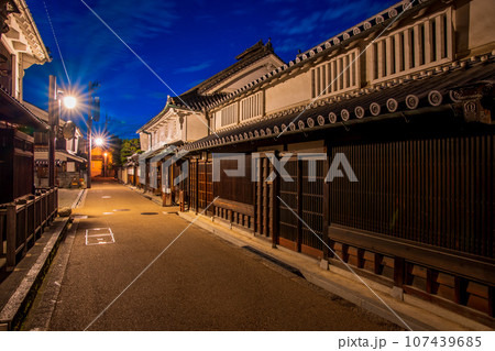 奈良　重要伝統的建造物群保存地区　今井町の町並み 107439685