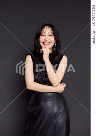 秋服ファッションポートレート 秋服ファッションポートレート 107447363