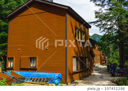 長野県の日本百名山槍ヶ岳登山 槍沢ロッヂ 長野県の日本百名山槍ヶ岳登山 槍沢ロッヂ 107451286