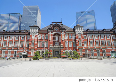 東京駅　丸の内駅舎 107451514