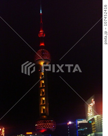 中国 上海 外灘 電視塔 中国 上海 外灘 電視塔 107452416