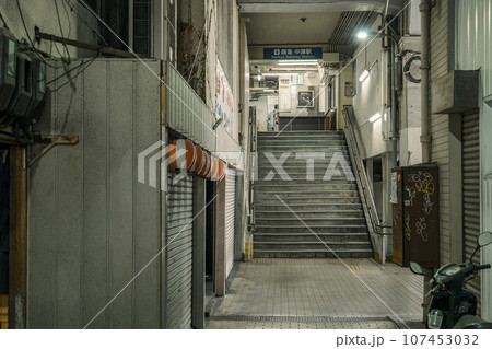 昭和にタイムスリップしたような佇まいの阪急中津駅 昭和にタイムスリップしたような佇まいの阪急中津駅 107453032