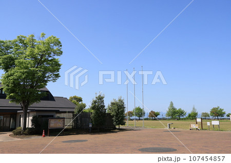 群馬県太田市の八王子山公園  太田市北部運動公園 の春の風景 群馬県太田市の八王子山公園  太田市北部運動公園 の春の風景 107454857