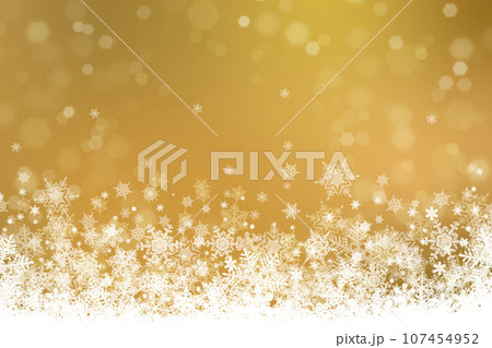 雪の結晶が舞うクリスマスのゴールド色の水彩画背景イラスト 107454952