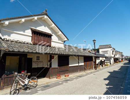 兵庫県 丹波篠山市 河原町妻入商家群の町並み 兵庫県 丹波篠山市 河原町妻入商家群の町並み 107456059