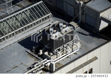 屋上の室外機 屋上の室外機 107460432