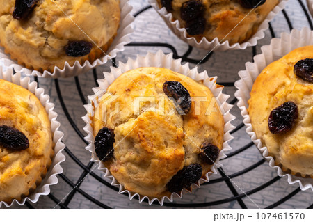 レーズンバナナマフィン 107461570