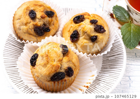 レーズンバナナマフィン レーズンバナナマフィン 107465129
