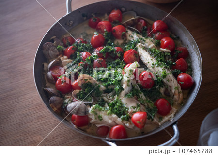 鱸のアクアパッツァ 107465788