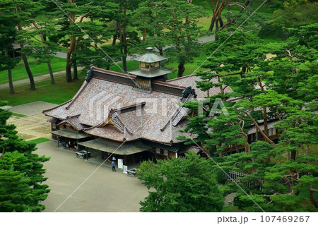 戊辰戦争最後の戦い・箱館戦争の舞台となった… 星形城郭【五稜郭】に建つ『箱館奉行所』 107469267