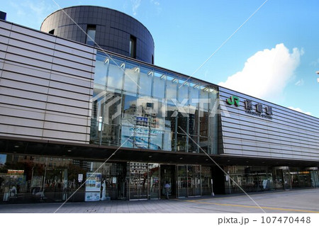今も昔も北の大地の玄関口… 函館本線『函館駅』 107470448