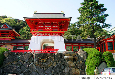 山口県　下関市　赤間神宮　水天門 107474743