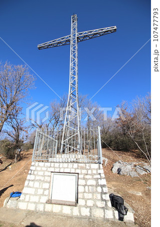 iron cross on the mountains 107477793