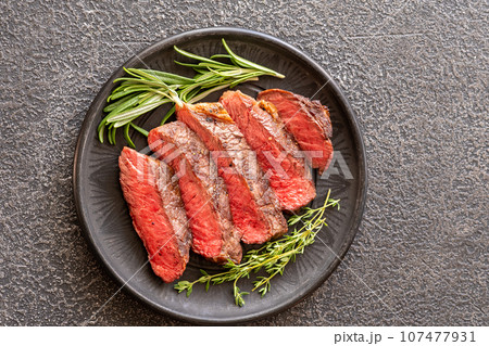 Rib eye steak Rib eye steak 107477931
