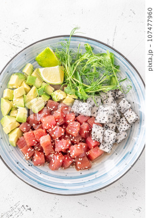 Hawaiian tuna poke 107477960