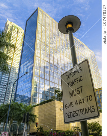 フィリピン・マカティの街並み / Makati, Philippines 107478327