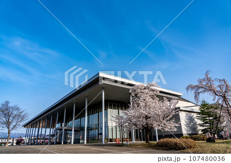 山形県米沢市の春の米沢市上杉博物館 山形県米沢市の春の米沢市上杉博物館 107480036