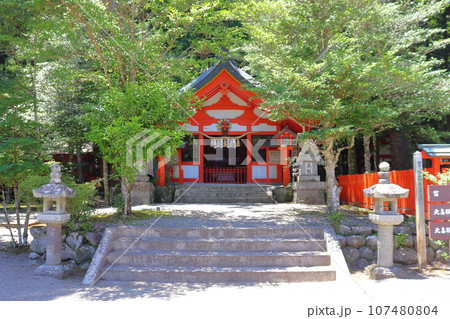 北畠神社(多気北畠氏城館)の拝殿(三重県津市) 北畠神社(多気北畠氏城館)の拝殿(三重県津市) 107480804