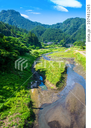 吉田川 真夏の風景 小鹿野町日尾方面 吉田川 真夏の風景 小鹿野町日尾方面 107481265