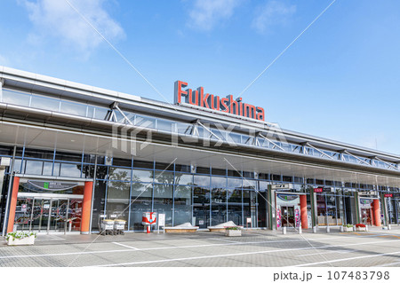 福島県　晴天の福島空港 107483798