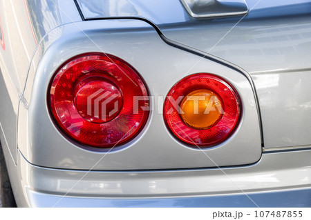 車のテールライト Tail light 107487855