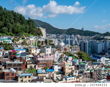 韓国・釜山　アミドン碑石文化村展望台からの眺め 107494333