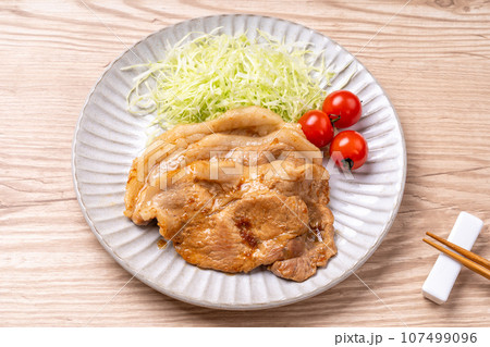 豚しょうが焼き 豚しょうが焼き 107499096