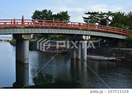 喜撰橋と宇治川 喜撰橋と宇治川 107511328