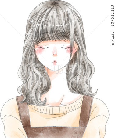 すまし顔の女性　ロングヘアー 107512113