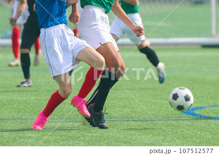 サッカー　フットボール 107512577