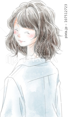 笑顔の女性　ロングヘアー 107512723