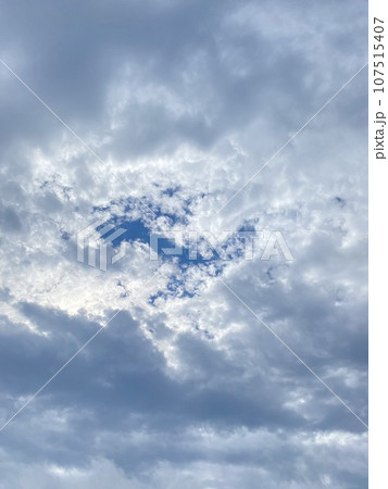 雲の多い空 107515407