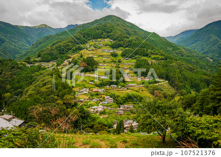 落合集落　徳島県三好市　東祖谷 107521376
