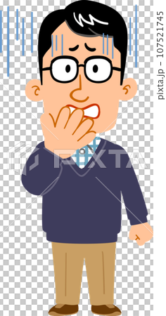 青ざめるメガネをかけた男性の全身 107521745