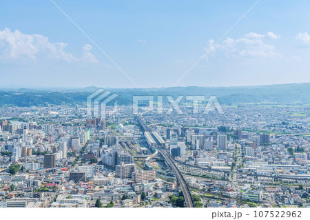福島県福島市　高台から見る福島市の街並み（JR福島駅周辺） 107522962