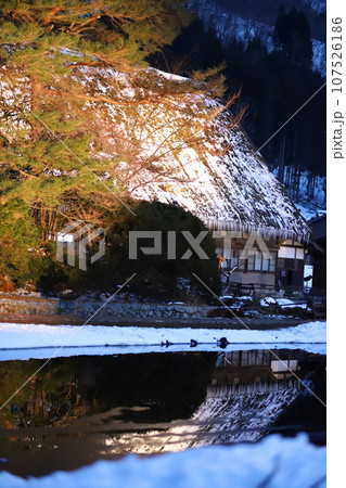 白川郷・五箇山の合掌造り集落 107526186