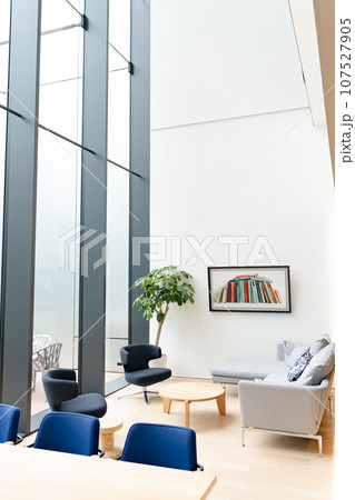 オフィス ビル 家具 オフィス ビル 家具 107527905