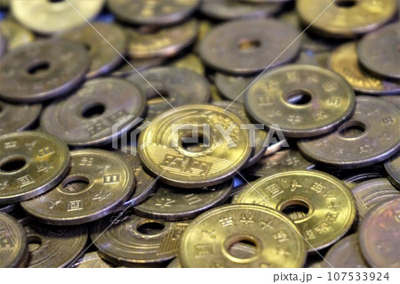 五円硬貨 貨幣 硬貨 五円硬貨 貨幣 硬貨 107533924