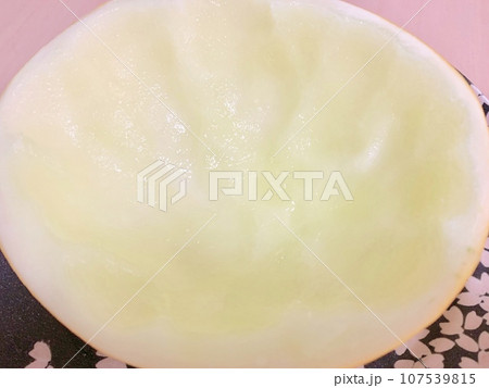 食べ終わった後のメロンの皮 写真素材 食べ終わった後のメロンの皮 写真素材 107539815