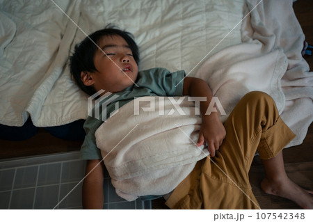 3 years old 3 years old 107542348